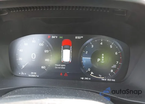 2021 Volvo Xc40 T5 Momentum z USA, uszkodzony, nr VIN YV4162UK1M2464500